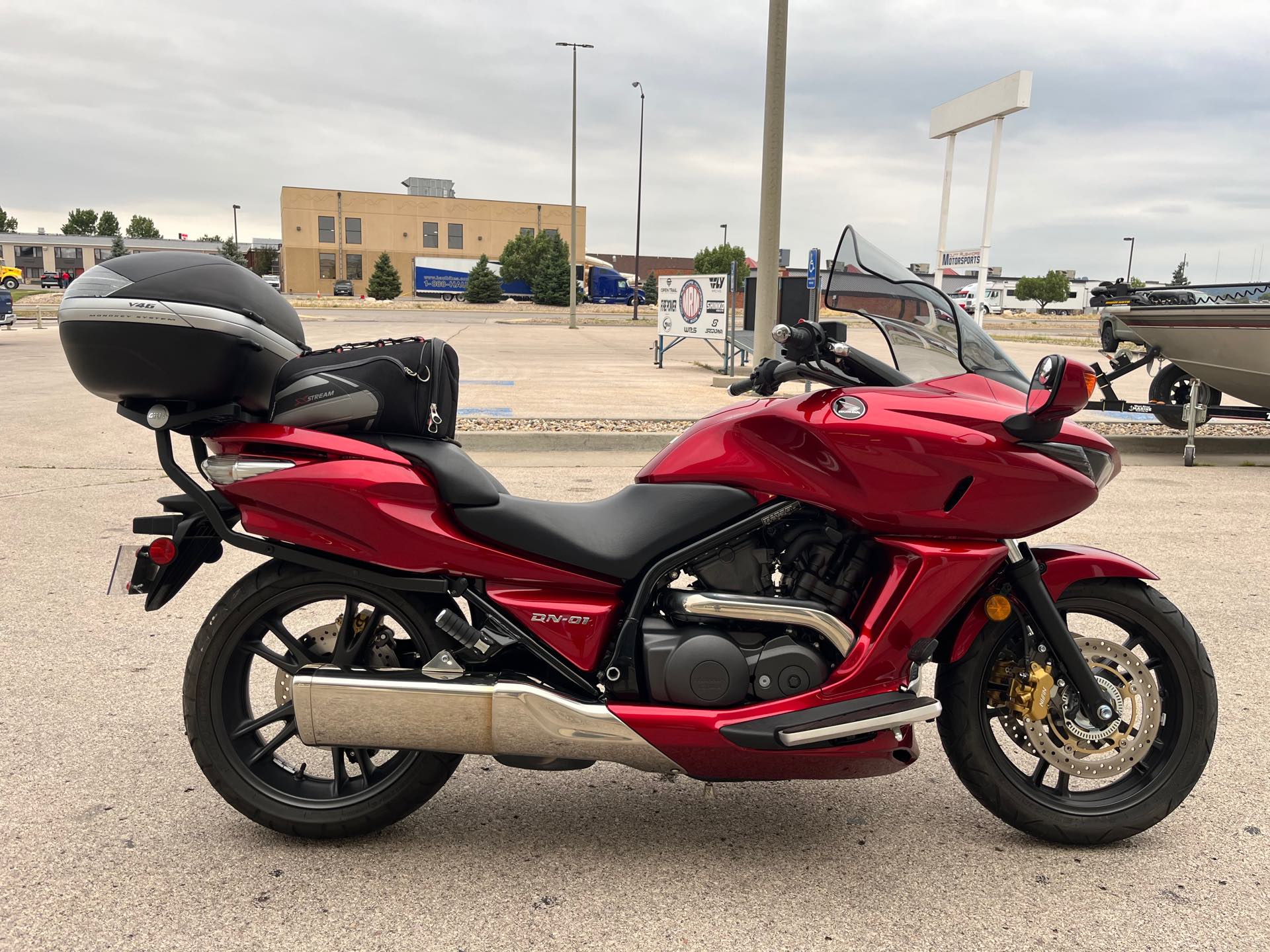 2009 Honda DN-01 Base at Mount Rushmore Motorsports