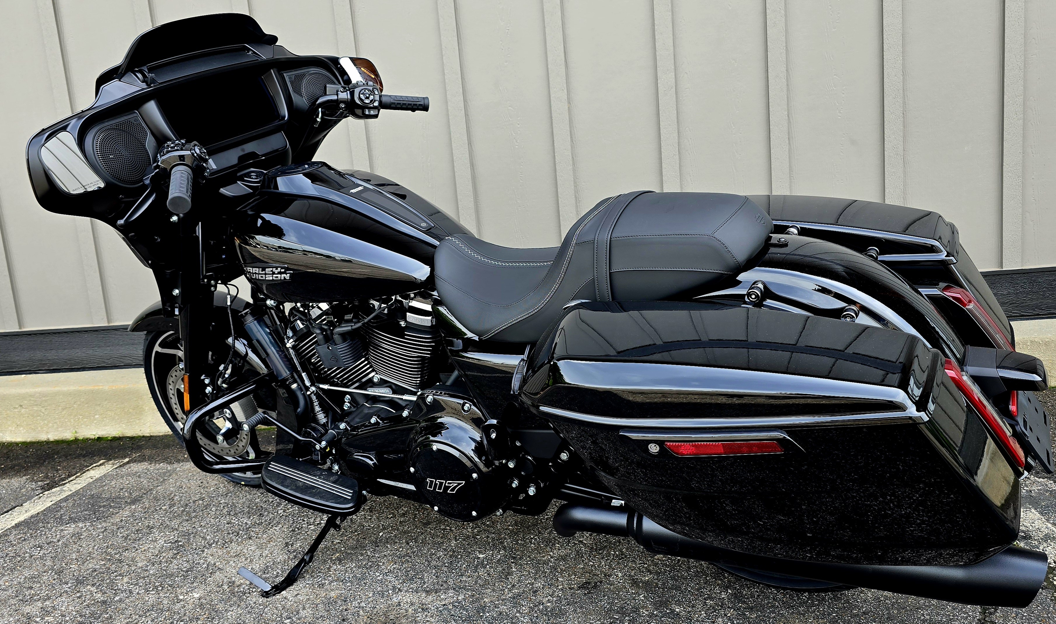 2024 Harley-Davidson Street Glide Base at Appleton Harley-Davidson