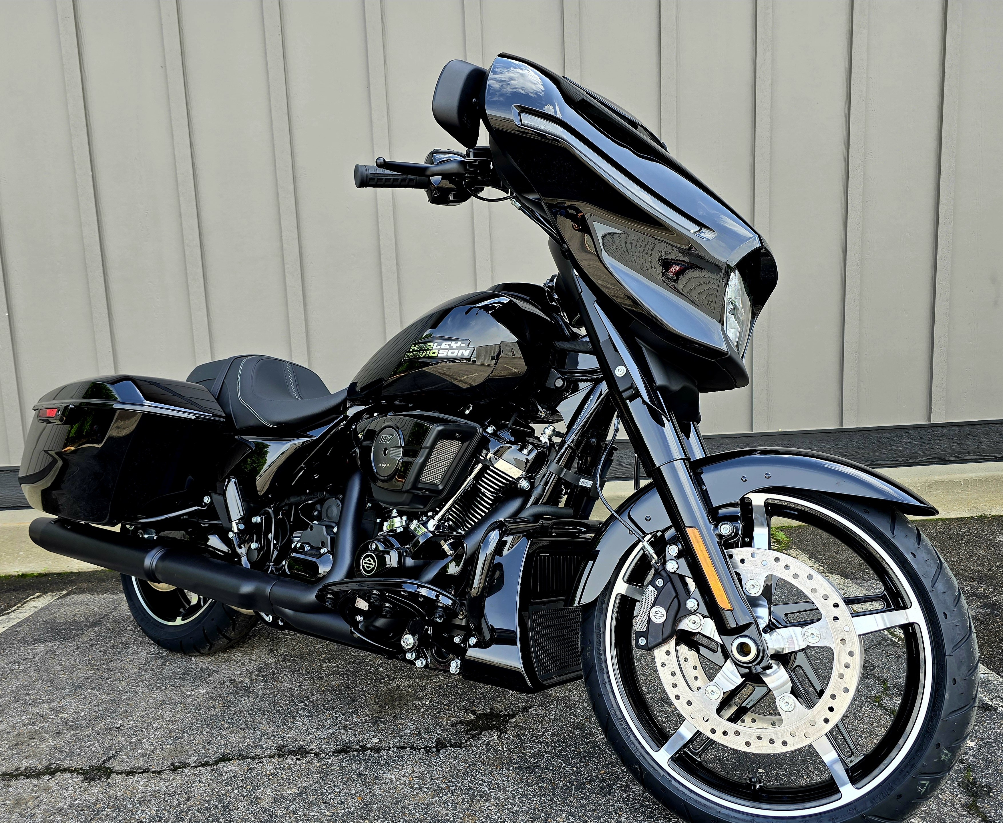 2024 Harley-Davidson Street Glide Base at Appleton Harley-Davidson