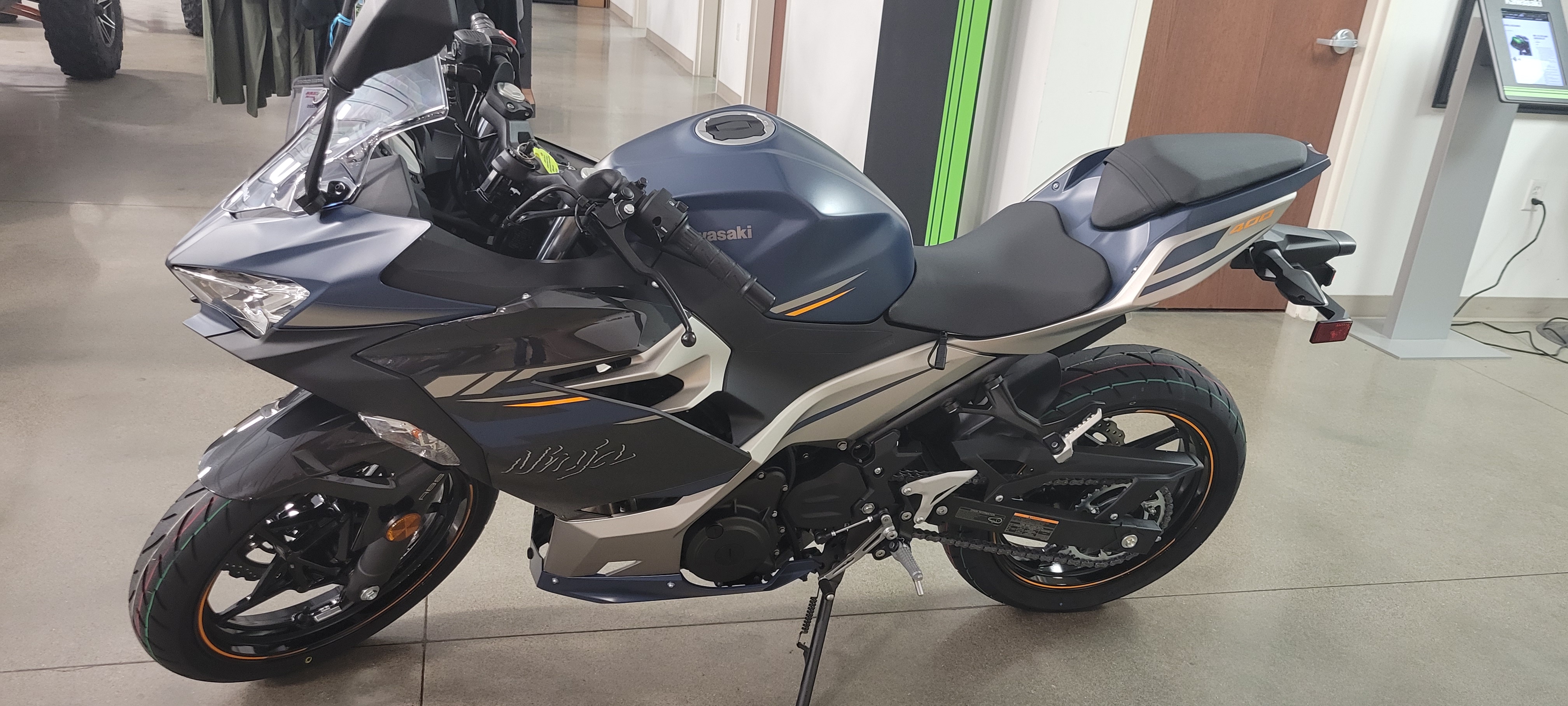 2023 Kawasaki Ninja 400 ABS at Brenny's Motorcycle Clinic, Bettendorf, IA 52722