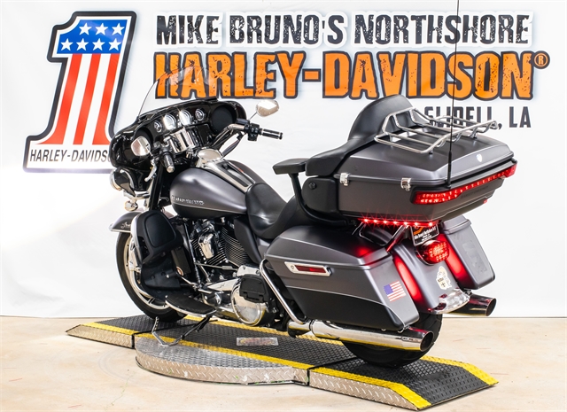 2017 Harley-Davidson Electra Glide Ultra Limited Low at Mike Bruno's Northshore Harley-Davidson