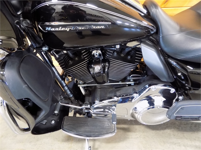 2016 Harley-Davidson Road Glide Ultra at St. Croix Harley-Davidson