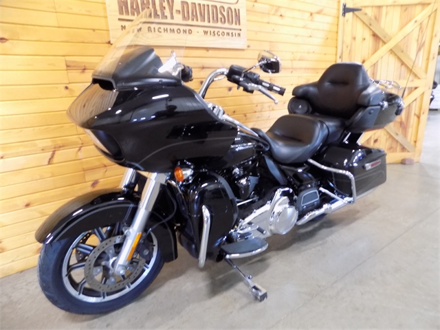 2016 Harley-Davidson Road Glide Ultra at St. Croix Harley-Davidson