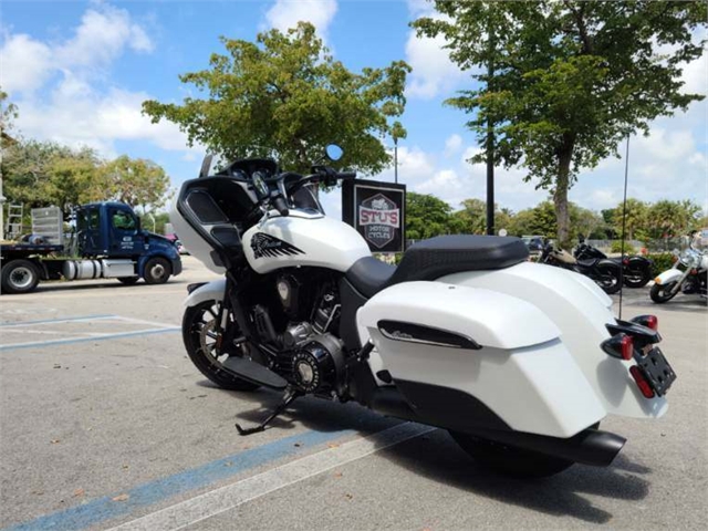 2020 Indian Challenger Dark Horse at Fort Lauderdale