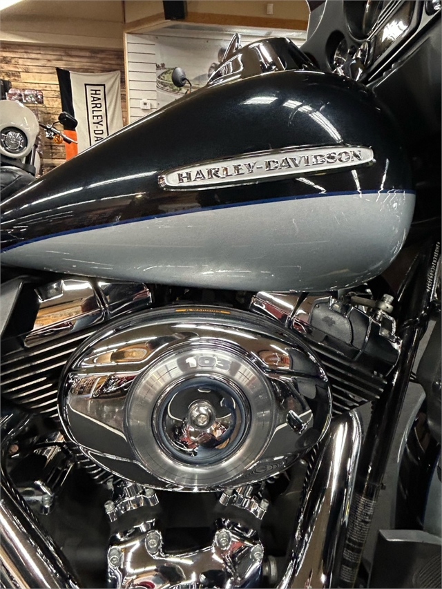 2012 Harley-Davidson Electra Glide Ultra Limited at Holeshot Harley-Davidson