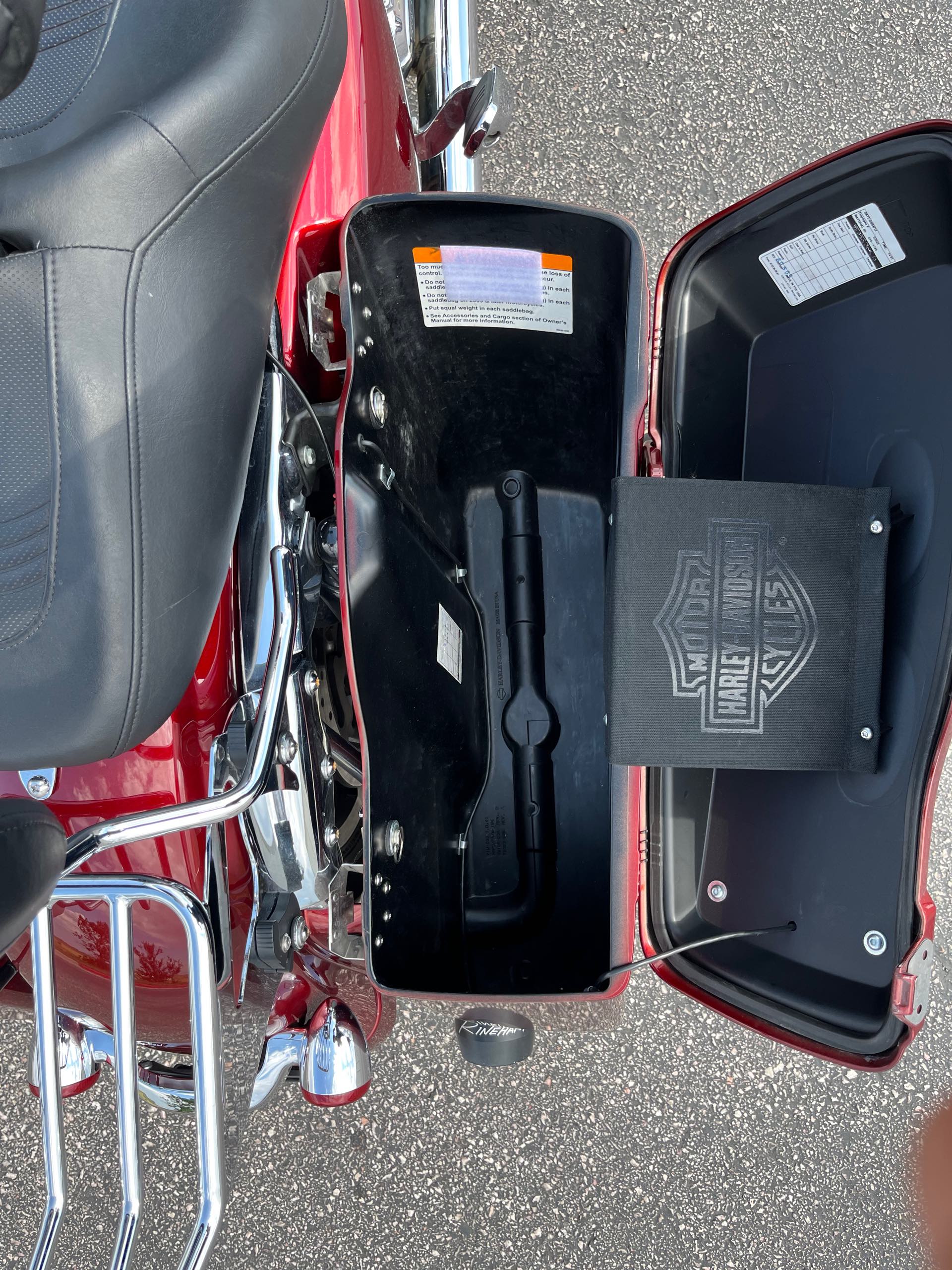 2010 Harley-Davidson Street Glide Base at Mount Rushmore Motorsports