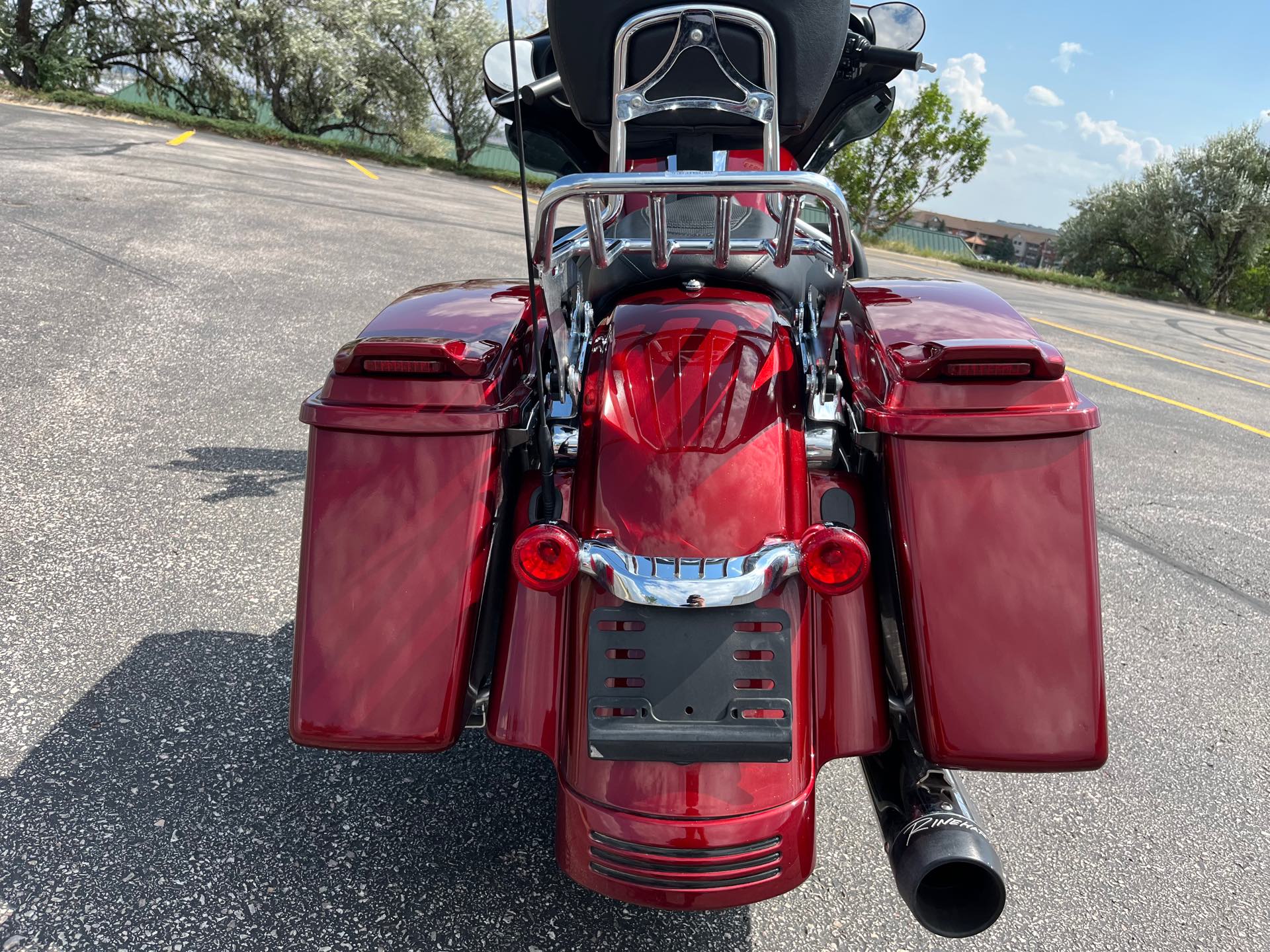 2010 Harley-Davidson Street Glide Base at Mount Rushmore Motorsports