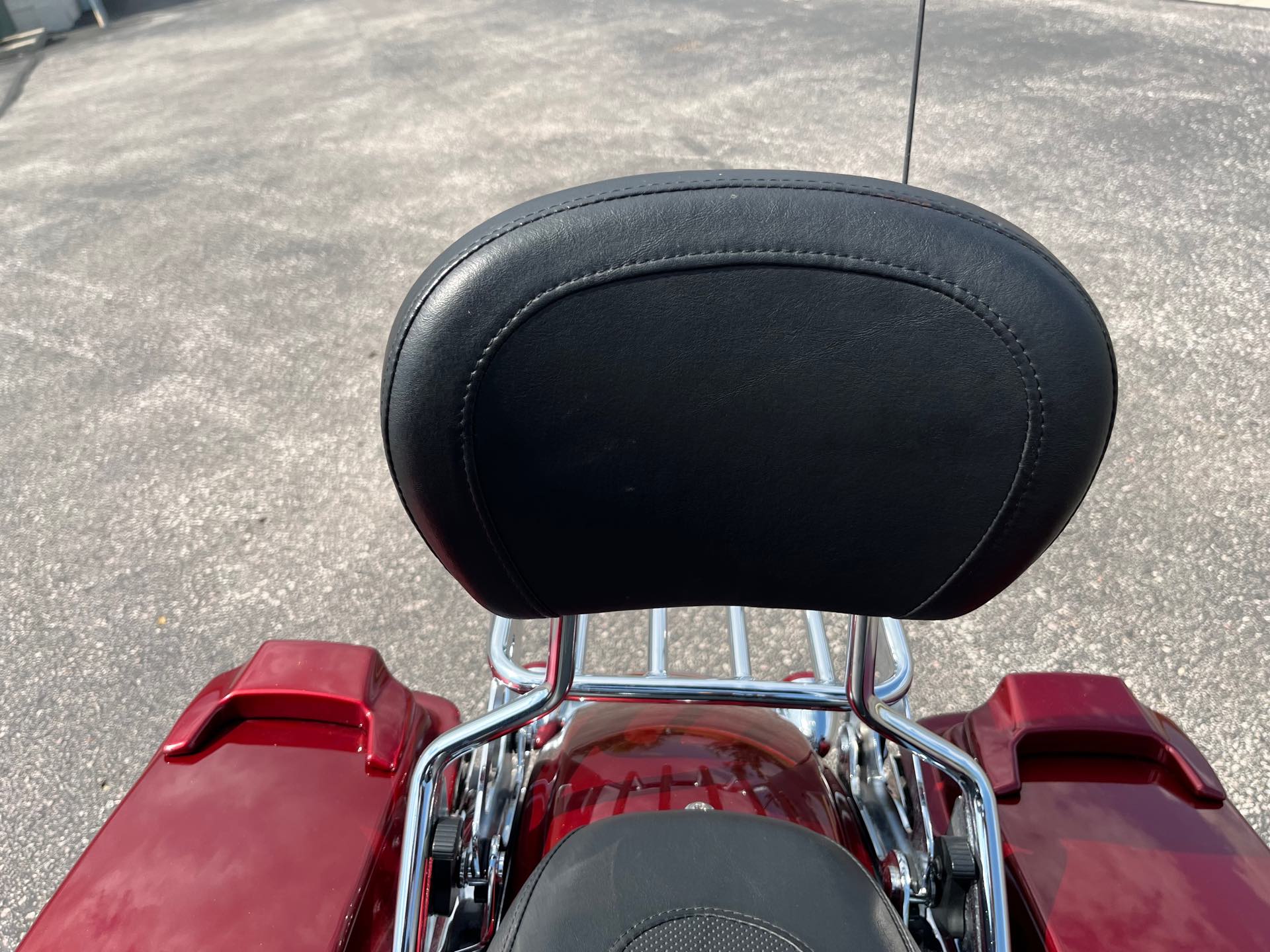 2010 Harley-Davidson Street Glide Base at Mount Rushmore Motorsports