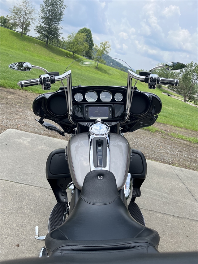 2017 Harley-Davidson Electra Glide Ultra Classic at Harley-Davidson of Asheville