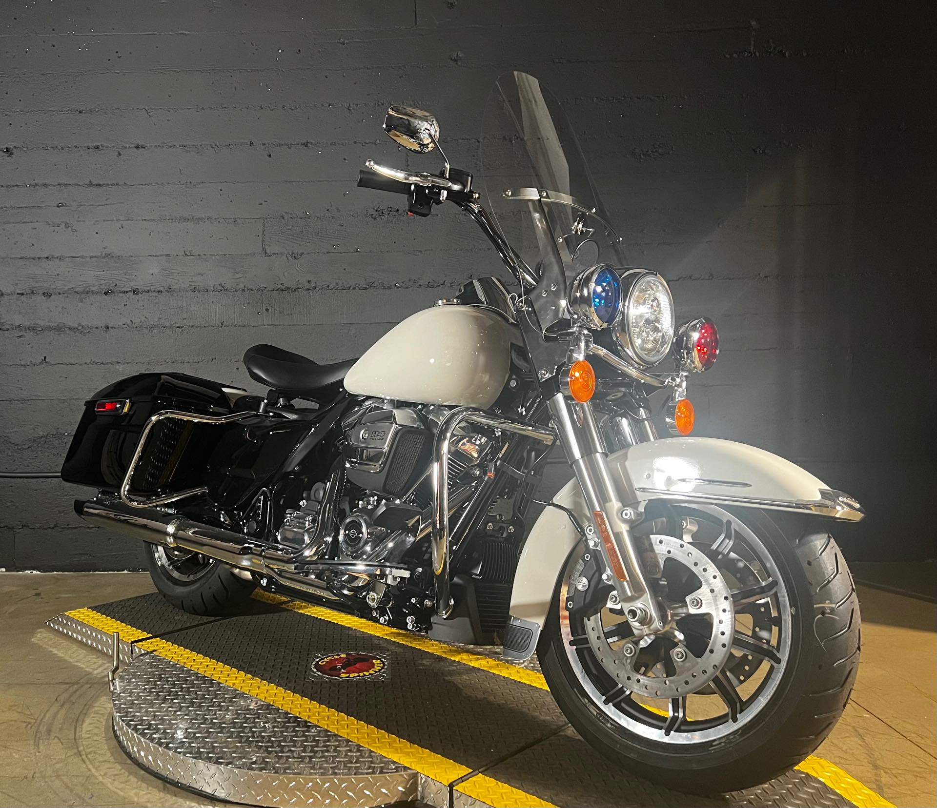 2023 Harley-Davidson FLHP at San Francisco Harley-Davidson