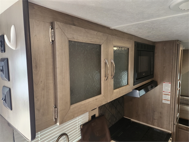 2019 Palomino Puma 20RLC at Prosser's Premium RV Outlet