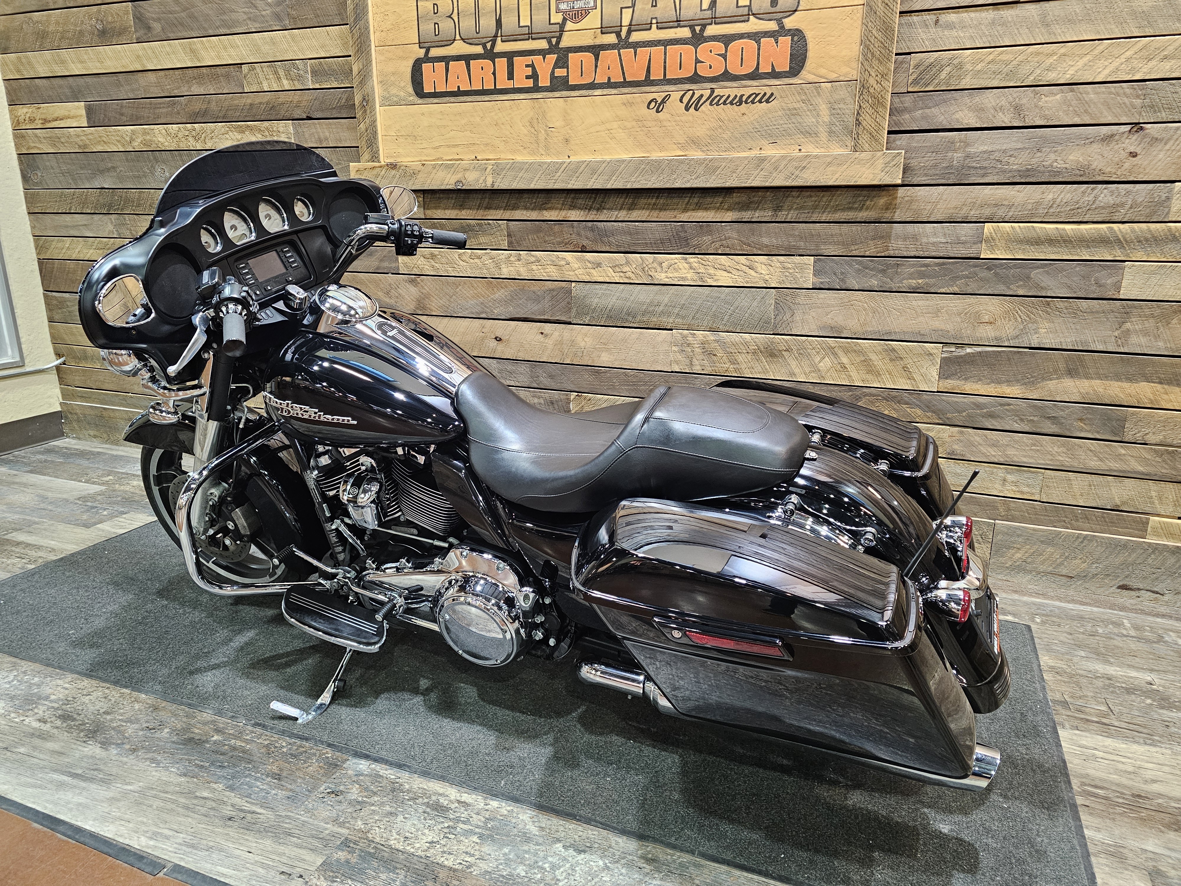 2017 Harley-Davidson Street Glide Base at Bull Falls Harley-Davidson