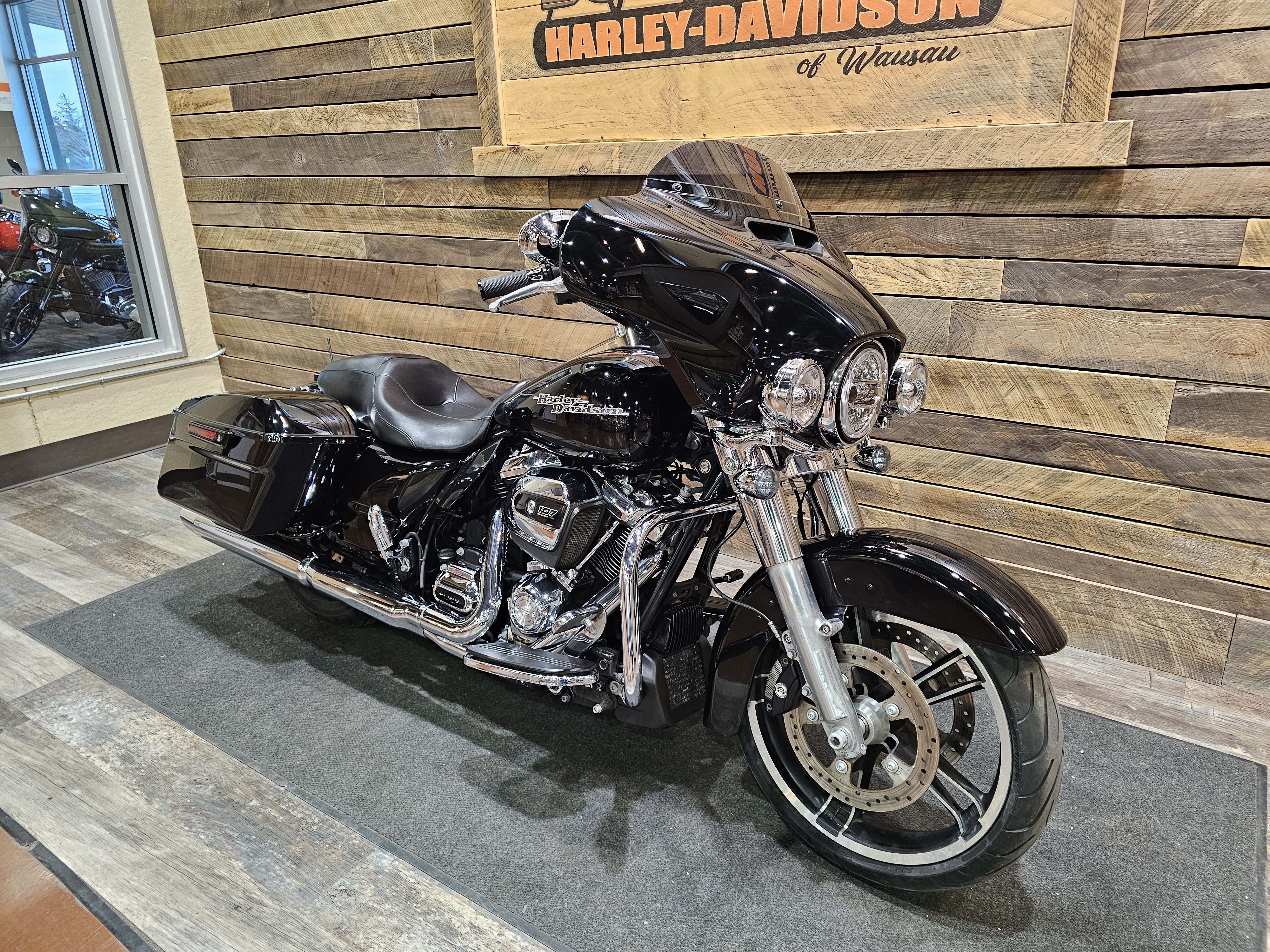 2017 Harley-Davidson Street Glide Base at Bull Falls Harley-Davidson