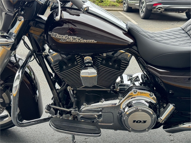 2011 Harley-Davidson Street Glide Base at Lynnwood Motoplex, Lynnwood, WA 98037