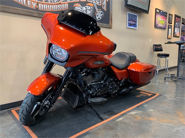 2024 Harley-Davidson Street Glide Base at Vandervest Harley-Davidson, Green Bay, WI 54303