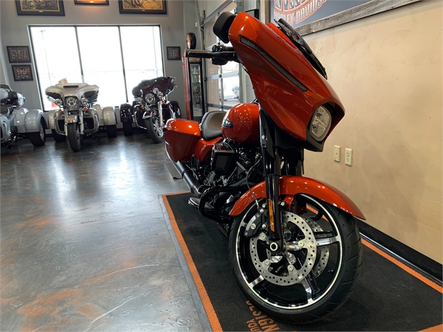 2024 Harley-Davidson Street Glide Base at Vandervest Harley-Davidson, Green Bay, WI 54303