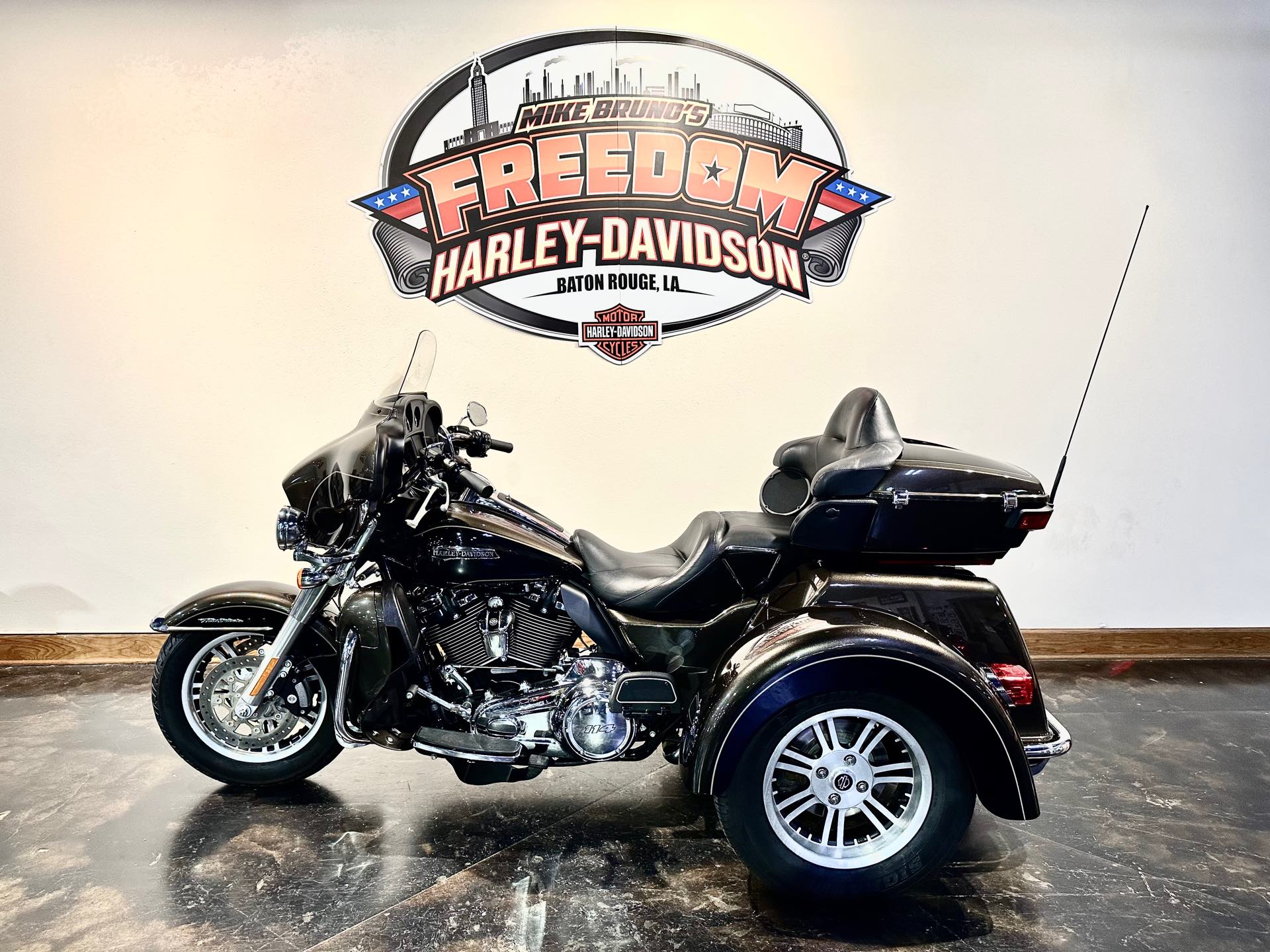 2020 Harley-Davidson Trike Tri Glide Ultra at Mike Bruno's Freedom Harley-Davidson