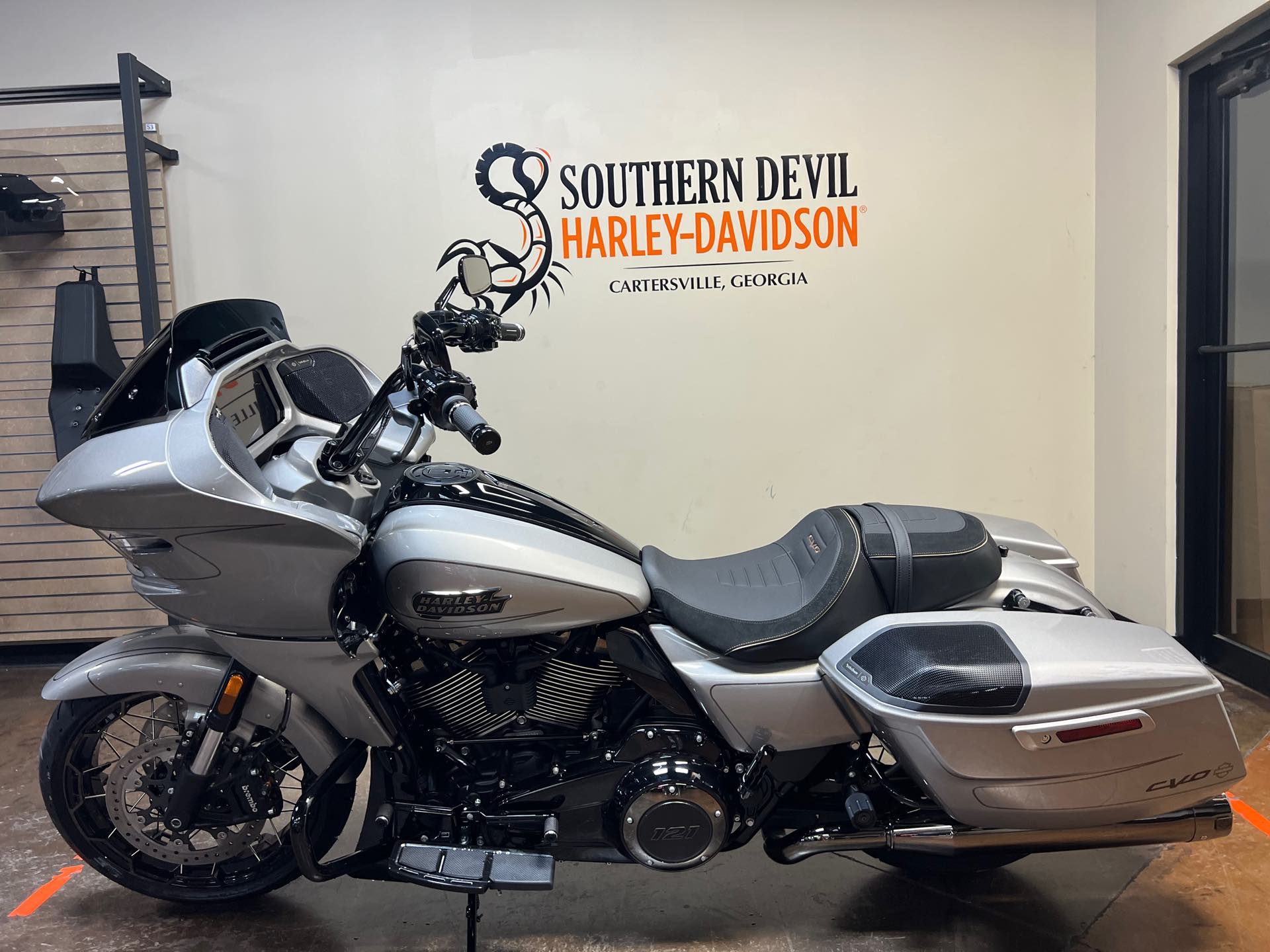 2023 Harley-Davidson Road Glide CVO Road Glide at Southern Devil Harley-Davidson