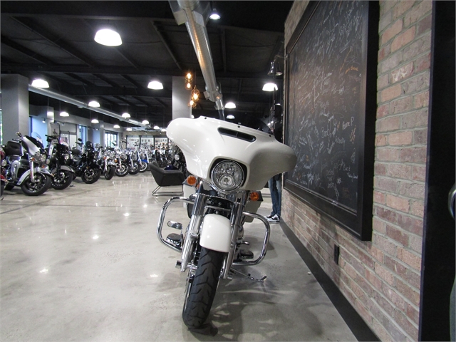 2022 Harley-Davidson Street Glide Base at Cox's Double Eagle Harley-Davidson