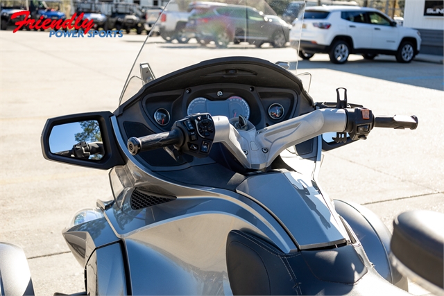 2011 Can-Am Spyder Roadster RT-S at Friendly Powersports Slidell