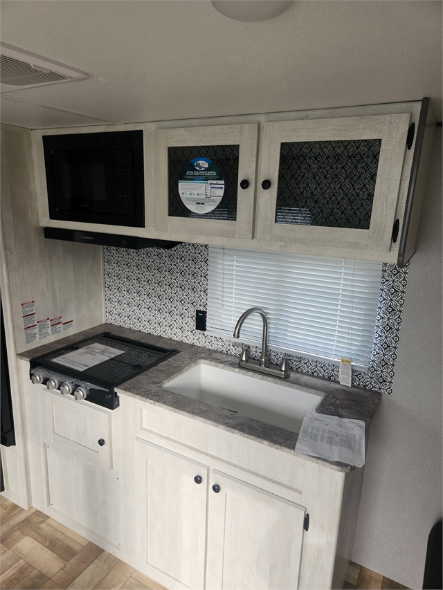 2023 Shasta I-5 526BH at Prosser's Premium RV Outlet