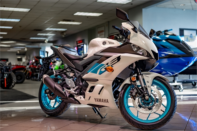 2024 Yamaha YZF R3 at Friendly Powersports Baton Rouge