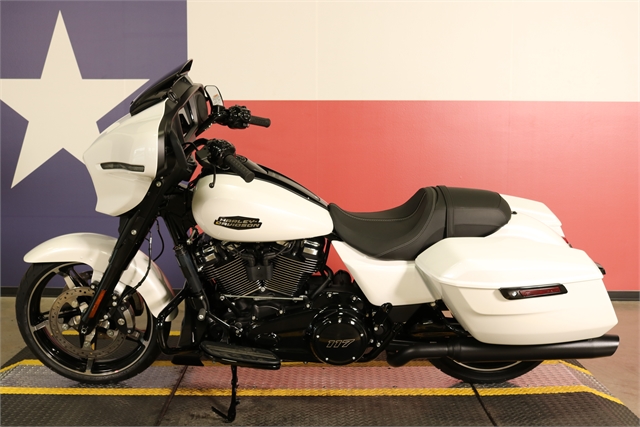 2024 Harley-Davidson Street Glide Base at Texas Harley