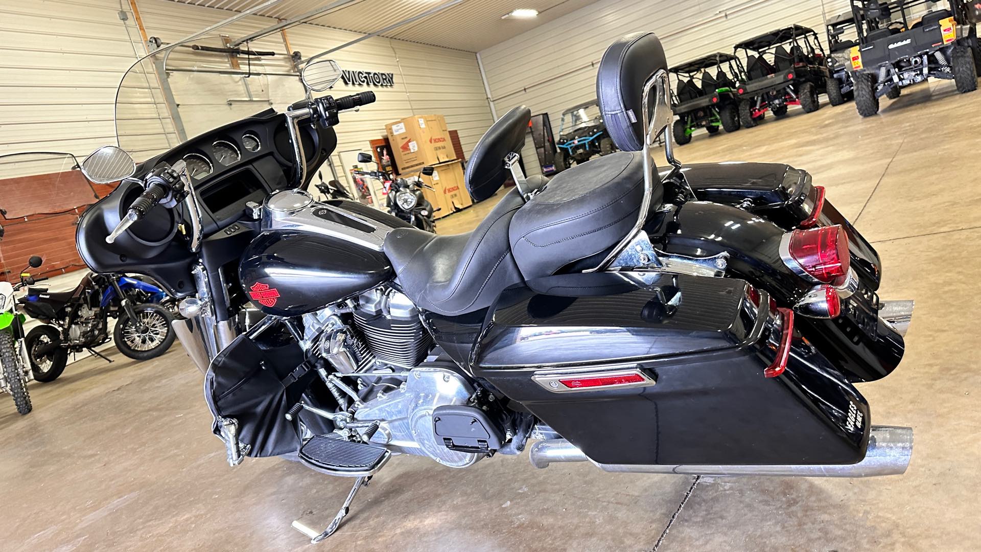 2019 Harley-Davidson Electra Glide Standard at Southern Illinois Motorsports