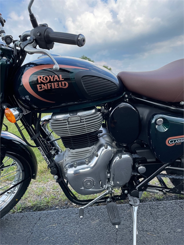 2023 Royal Enfield Classic 350 at Randy's Cycle