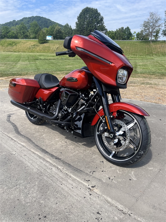 2024 Harley-Davidson Street Glide Base at Harley-Davidson of Asheville