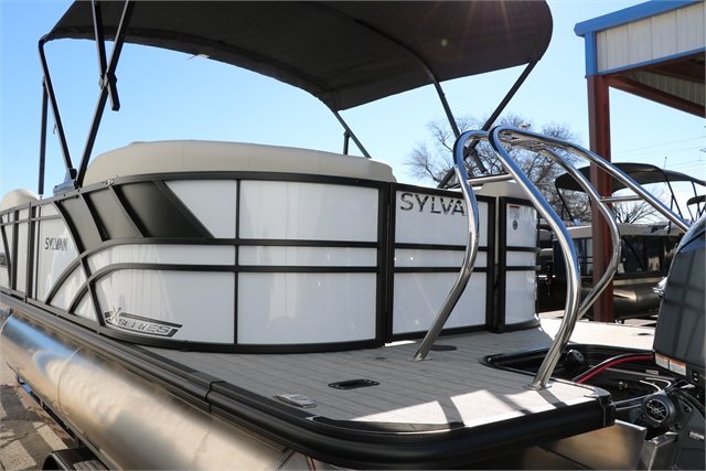 2024 Sylvan Mirage X1 at Jerry Whittle Boats