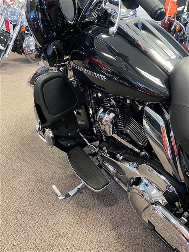 2018 Harley-Davidson Electra Glide Ultra Limited at Carlton Harley-Davidson®