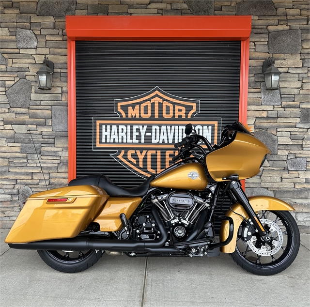 2023 Harley-Davidson Road Glide Special at Gasoline Alley Harley-Davidson