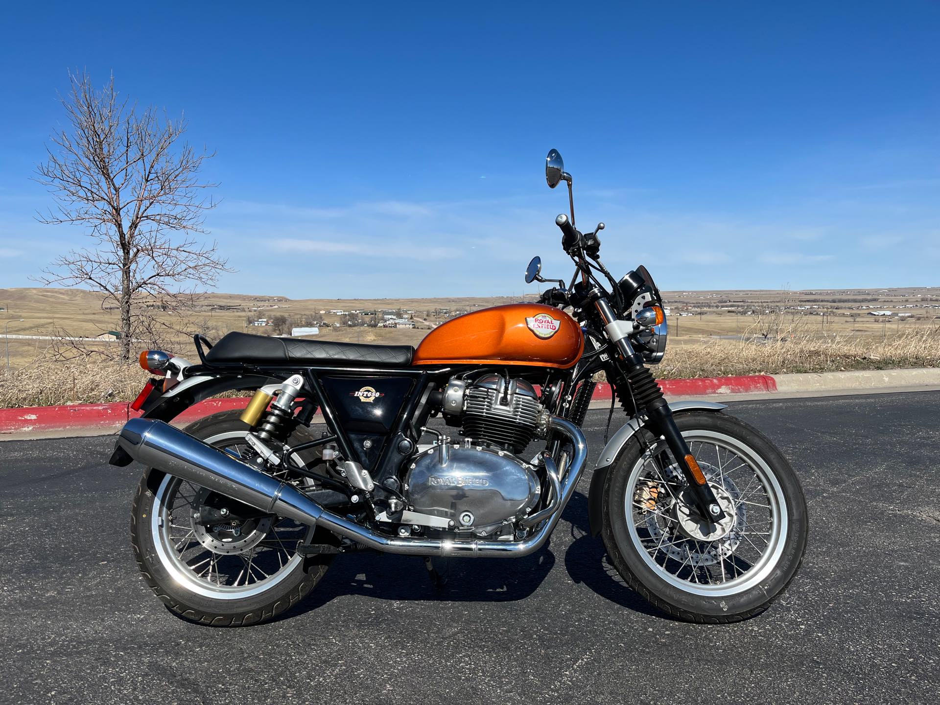 2022 Royal Enfield Twins INT650 at Mount Rushmore Motorsports