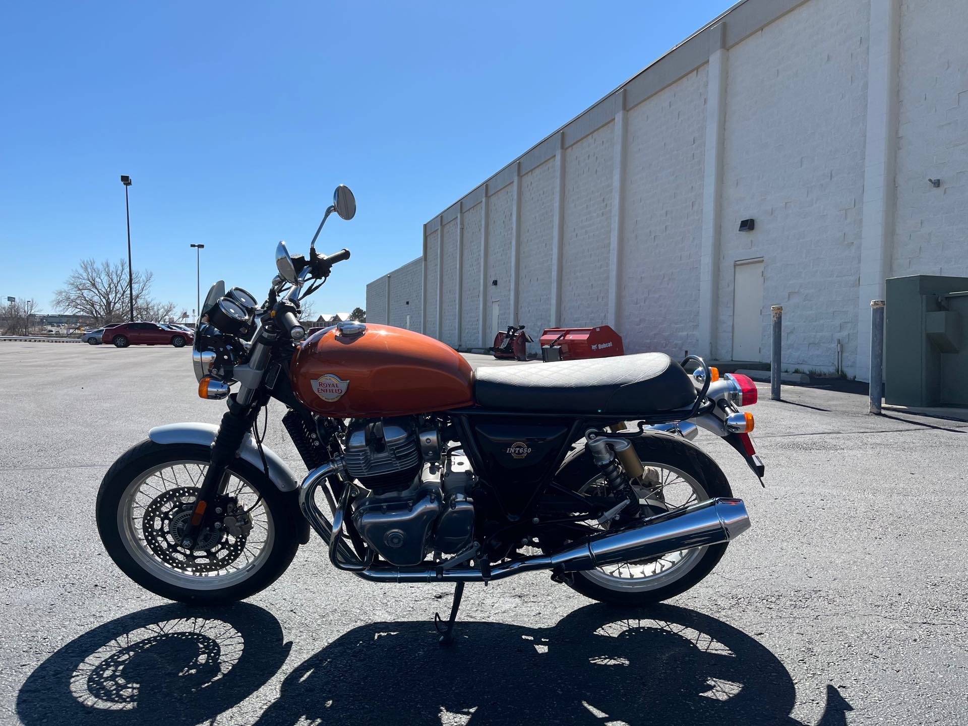 2022 Royal Enfield Twins INT650 at Mount Rushmore Motorsports