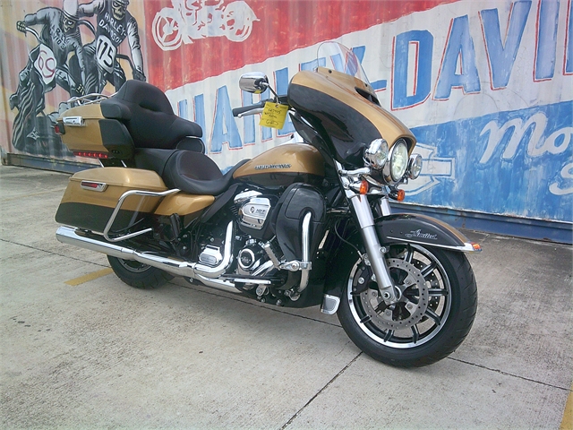 2017 Harley-Davidson Electra Glide Ultra Limited Low at Gruene Harley-Davidson