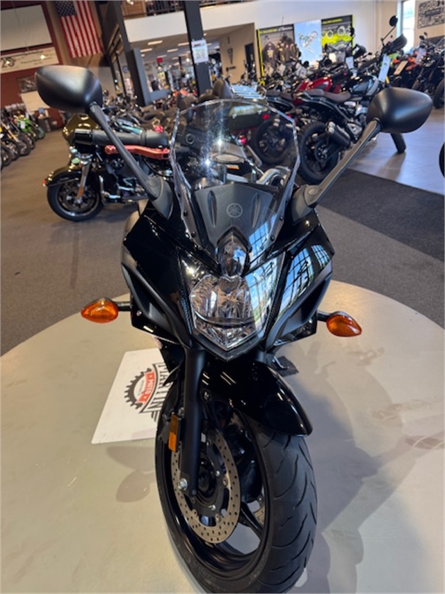 2016 Yamaha FZ 6R at Martin Moto