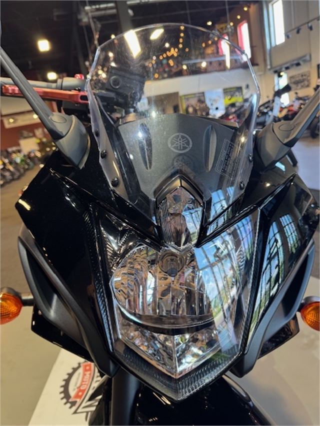 2016 Yamaha FZ 6R at Martin Moto