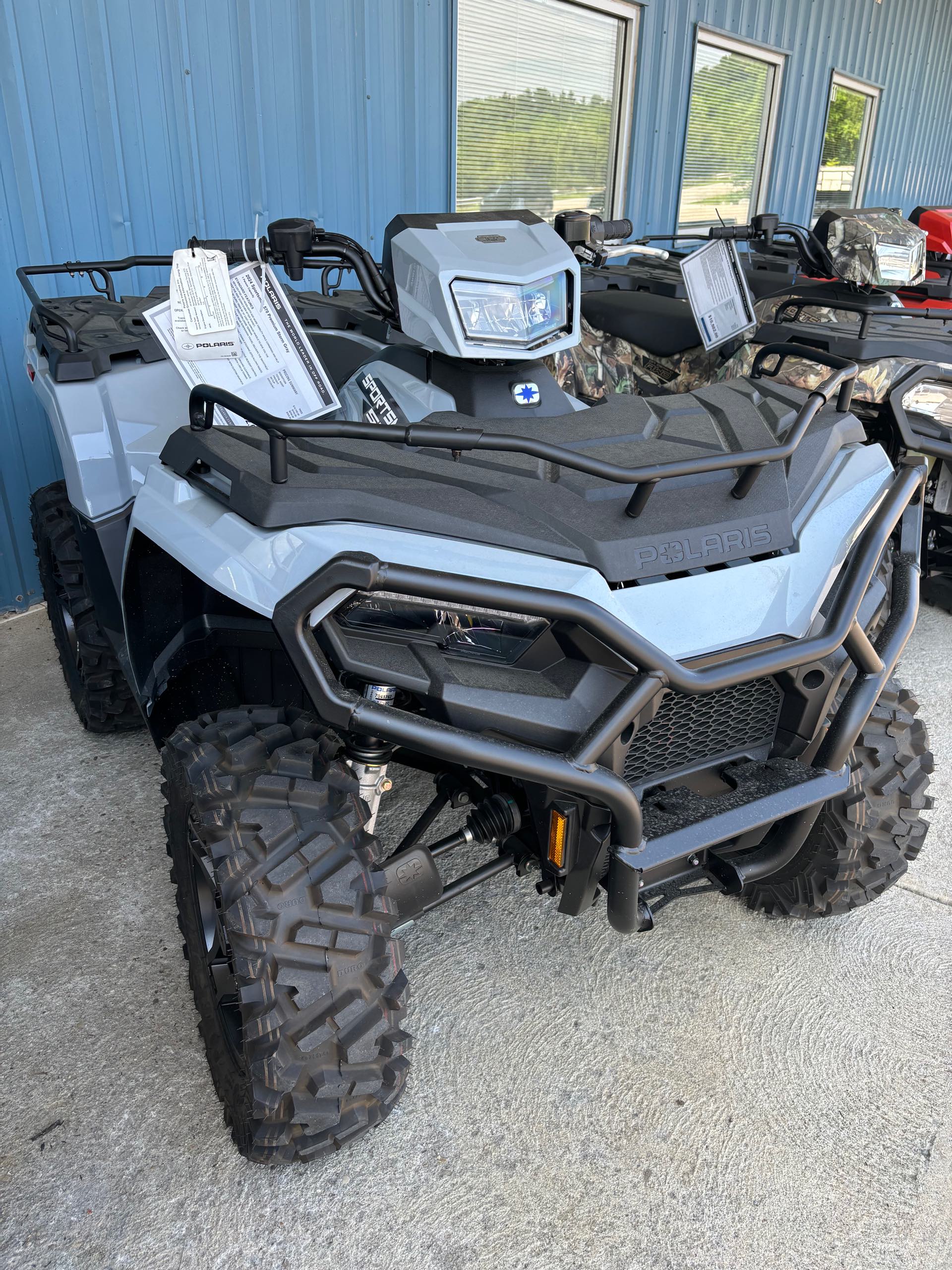 2024 Polaris Sportsman 570 Premium at Midwest Polaris, Batavia, OH 45103