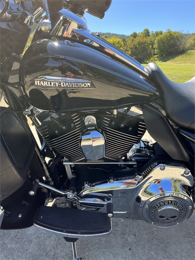 2015 Harley-Davidson Electra Glide Ultra Classic Low at Harley-Davidson of Asheville