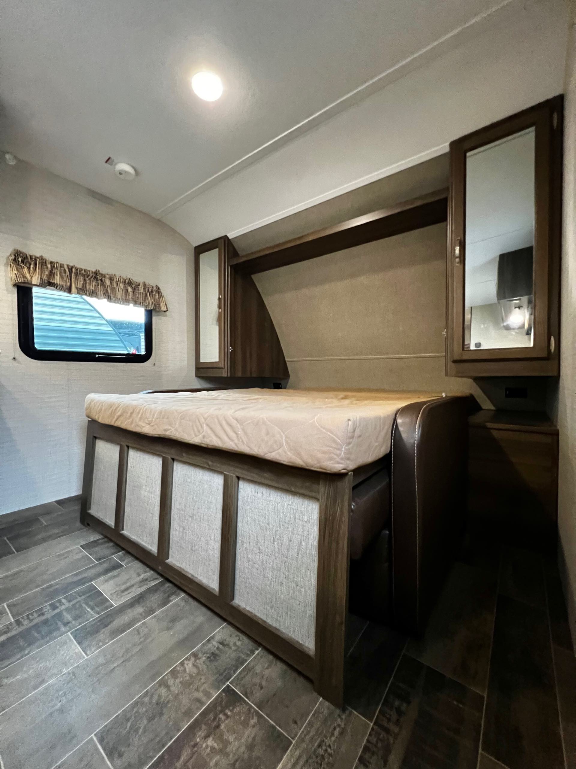 2019 Keystone Bullet Crossfire 2200BHS at Lee's Country RV
