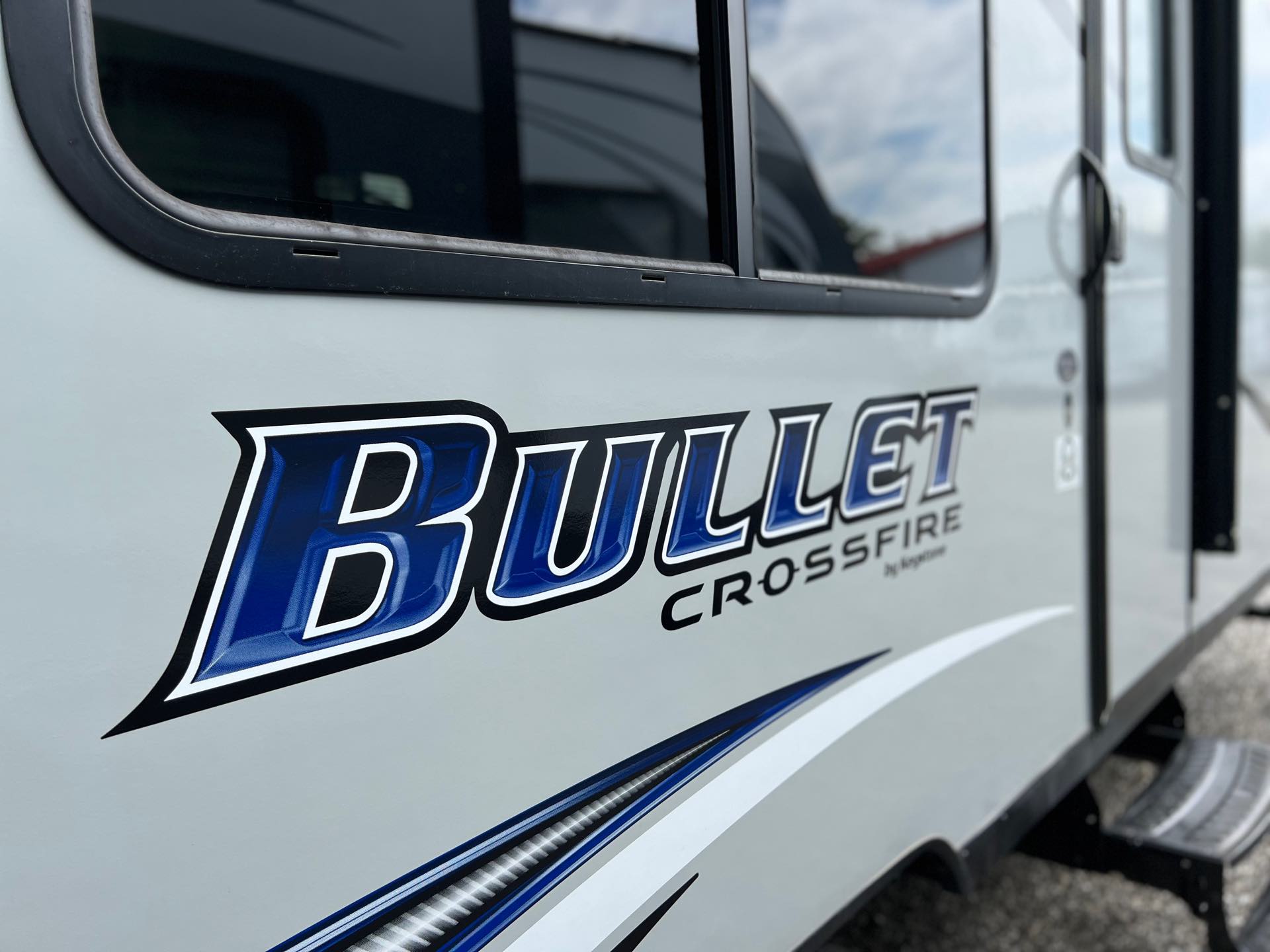 2019 Keystone Bullet Crossfire 2200BHS at Lee's Country RV