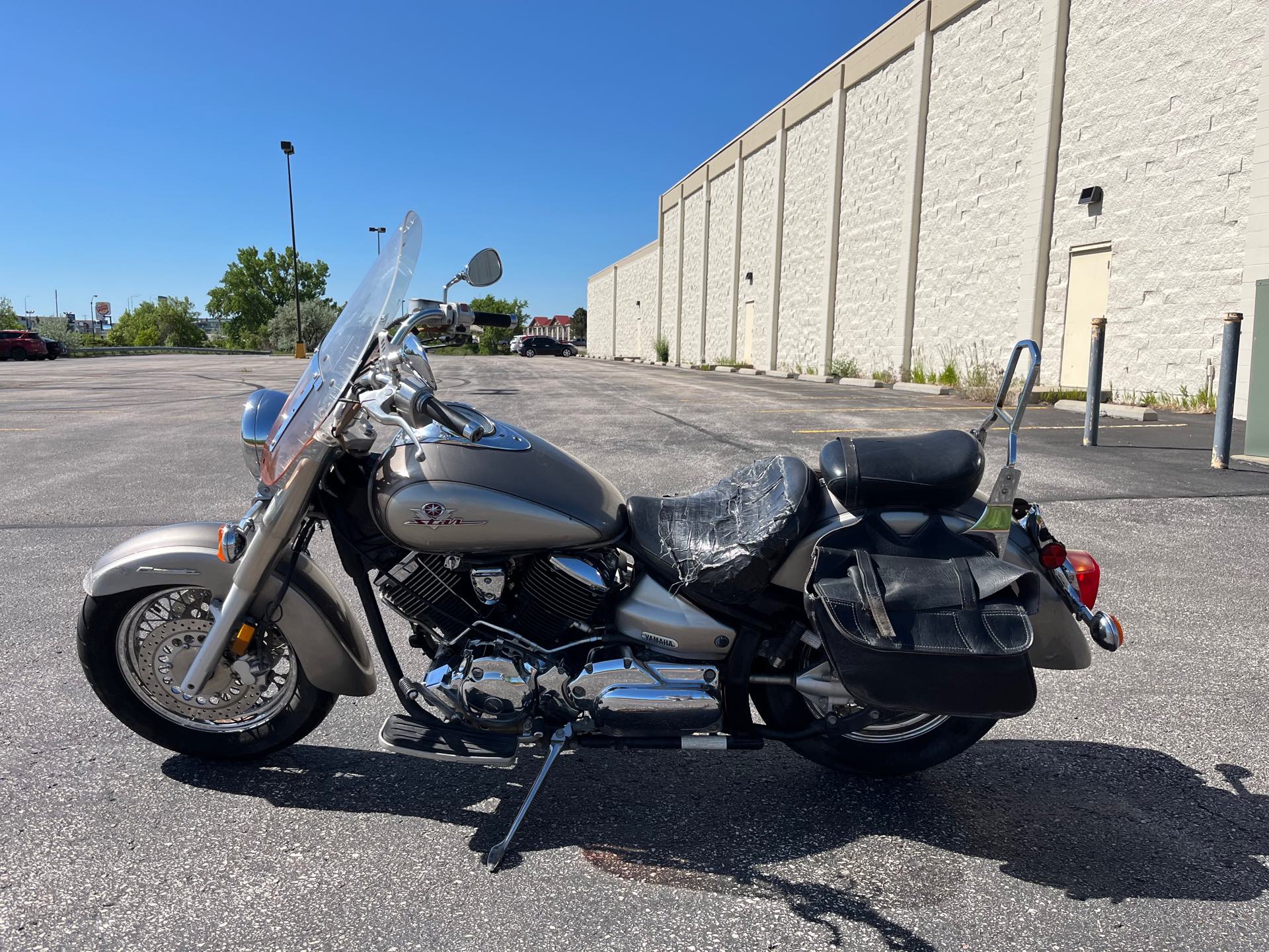 2002 Yamaha XVS1100 Classic at Mount Rushmore Motorsports