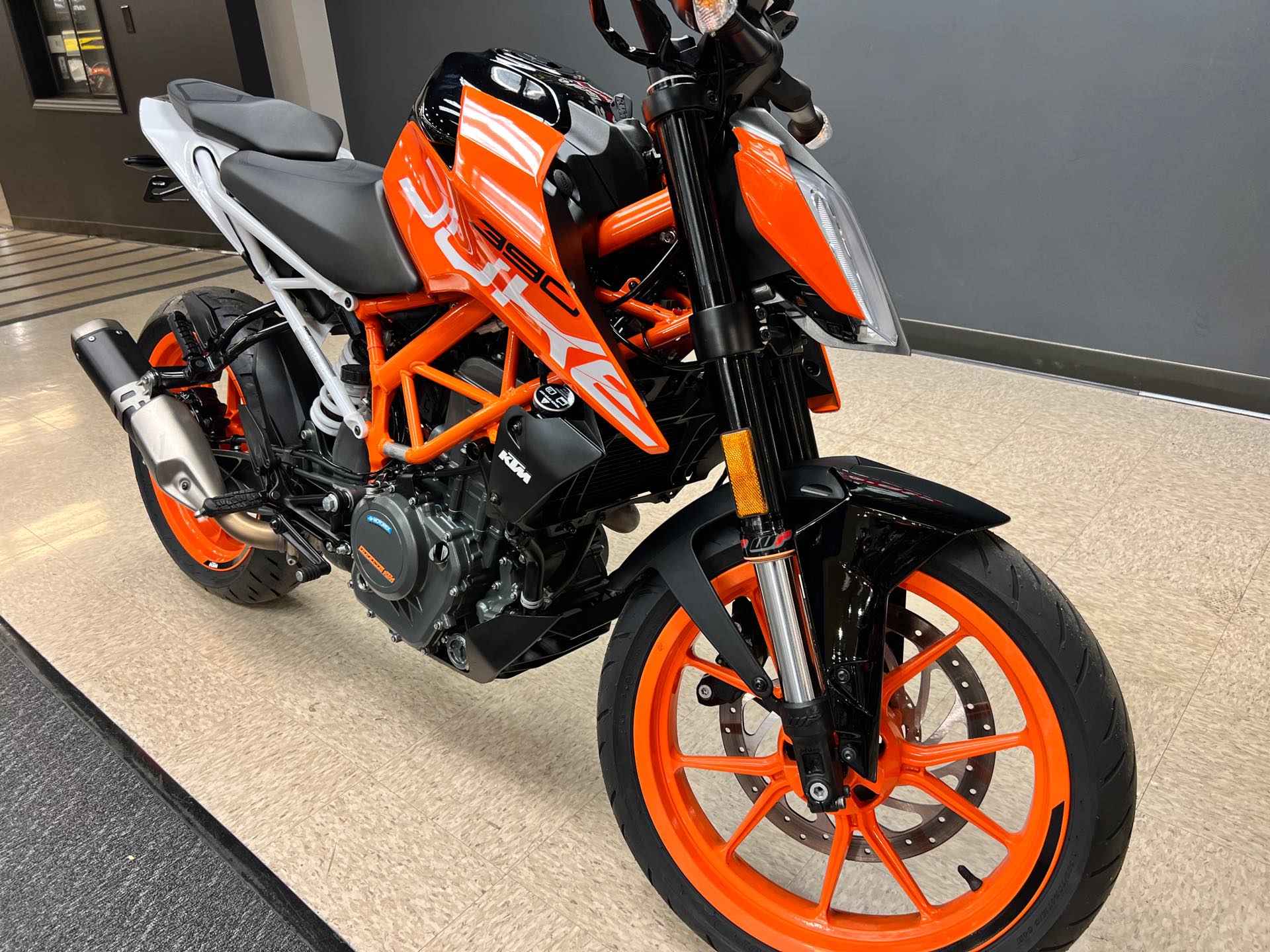 2018 KTM Duke 390 at Sloans Motorcycle ATV, Murfreesboro, TN, 37129