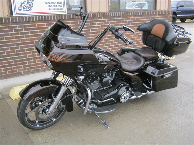 2012 Harley-Davidson Road Glide Ultra CVO at Brenny's Motorcycle Clinic, Bettendorf, IA 52722