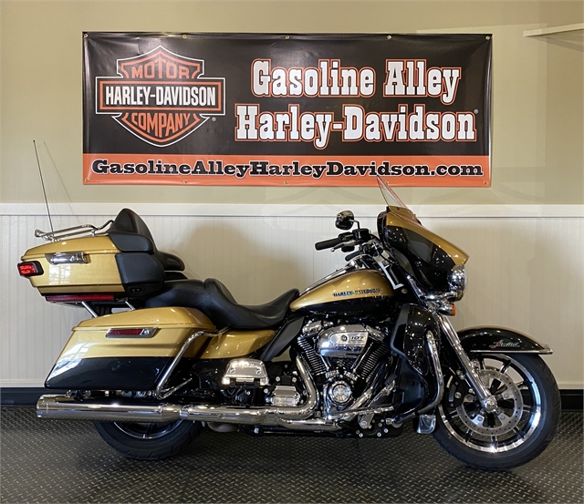 2017 Harley-Davidson Electra Glide Ultra Limited at Gasoline Alley Harley-Davidson (Red Deer)