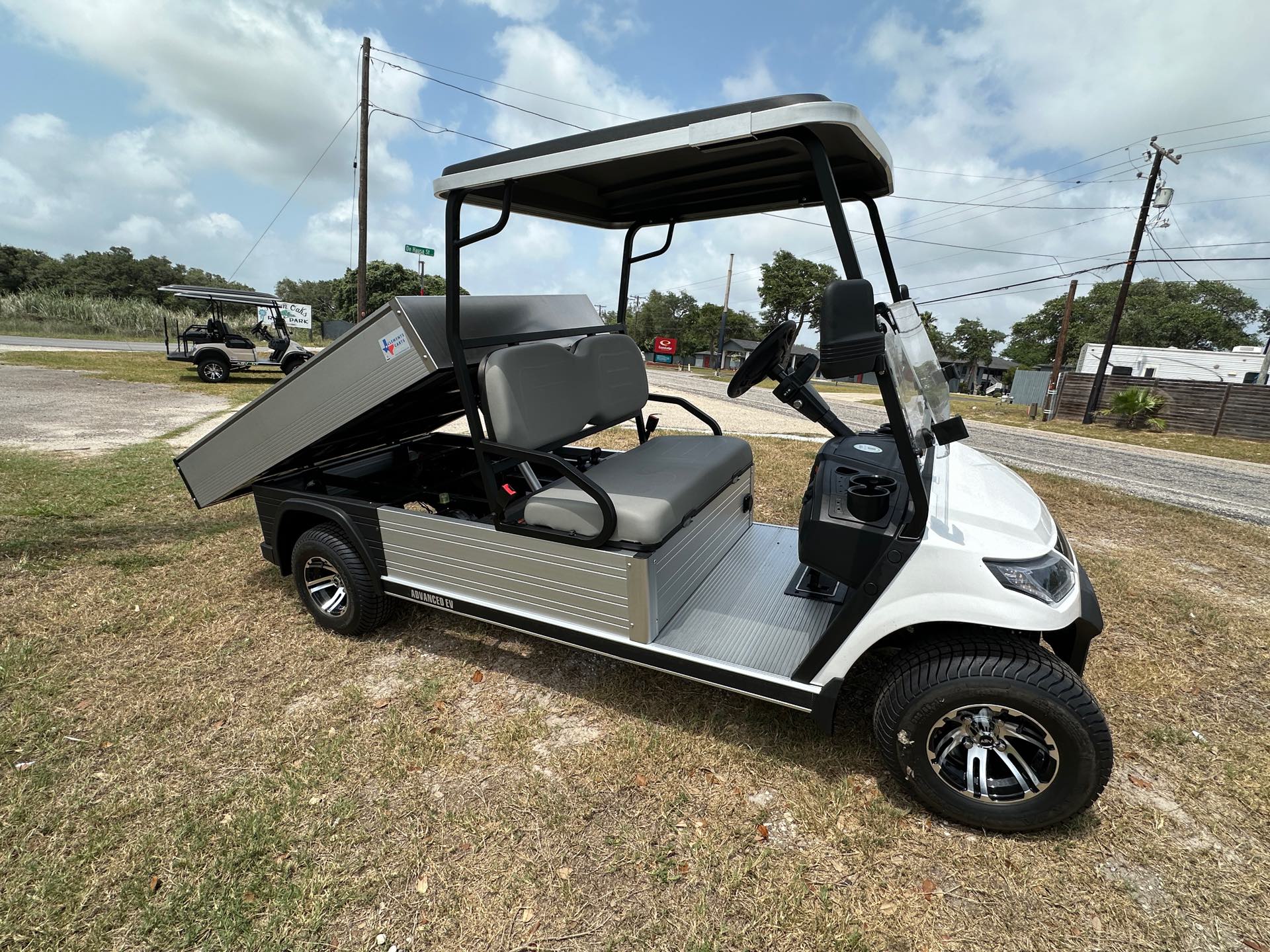 2024 Advanced EV FXA at Clements Carts