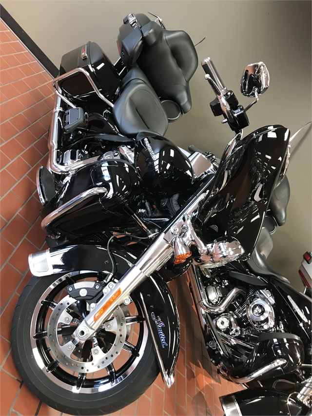 2019 Harley-Davidson Electra Glide Ultra Limited Low at Rooster's Harley Davidson