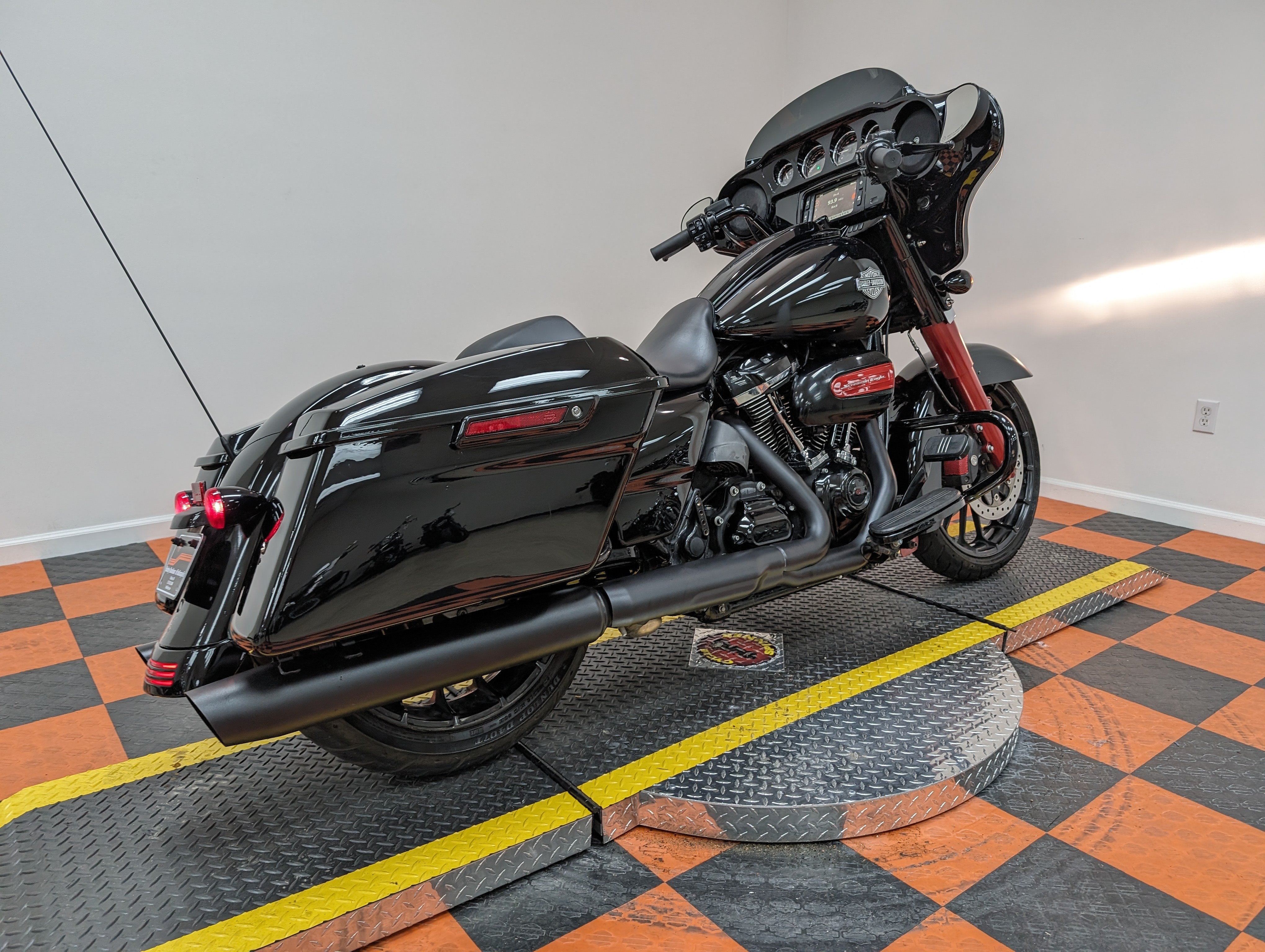 2018 Harley-Davidson Street Glide Special at Harley-Davidson of Indianapolis