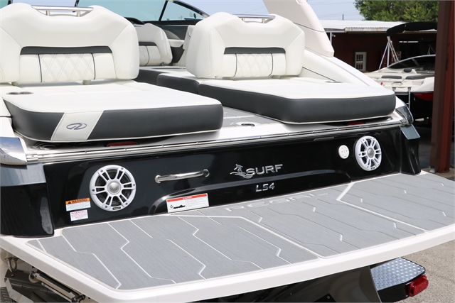 2022 Regal LS4 Surf at Jerry Whittle Boats